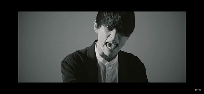 Sky Hi史上最も狂気に満ちた 怪しく妖しく舞う Mr Psycho Music Video公開 年11月18日 エキサイトニュース