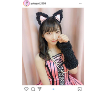 AKB48 小栗有以、猫耳『ヘビロテ』衣装で18歳の生誕祭開催！