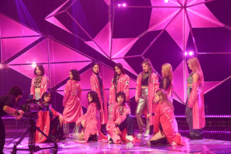 【ライブレポート】E-girls 「Special LIVE ＆ TALK Show」にて 12月28日「LIVE×ONLINE」ラストライブ開催発表！ 9年間の感謝の気持ちを込めて完全燃焼を目指す「E-girlsで良かった・・・」