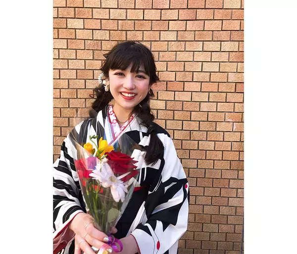 「東京女子流 新井ひとみが大学卒業！「4年間頑張ったね！！」と祝福の声ぞくぞく」の画像