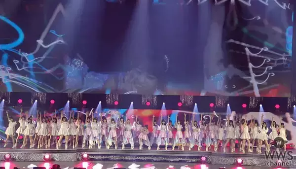 「【動画】AKB48が横浜で総勢６４名で『大声ダイヤモンド』をパフォーマンス！」の画像