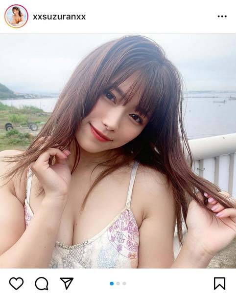 SKE48 山内鈴蘭、健康美あふれるビキニショット公開「等身大の自分を表現」