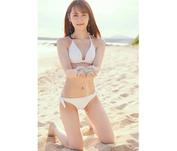 NGT48 西潟茉莉奈、待望の水着カット公開「いろんな私を楽しんでもらえたらいいな」