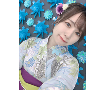 SKE48 青木詩織、生写真の浴衣自撮りショットに「可愛い」の声ぞくぞく!!