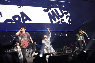 FLOW、「SACRA MUSIC FES」で藍井エイルと代表曲『COLORS』熱唱＜SACRA MUSIC FES. 2022 -5th Anniversary-＞