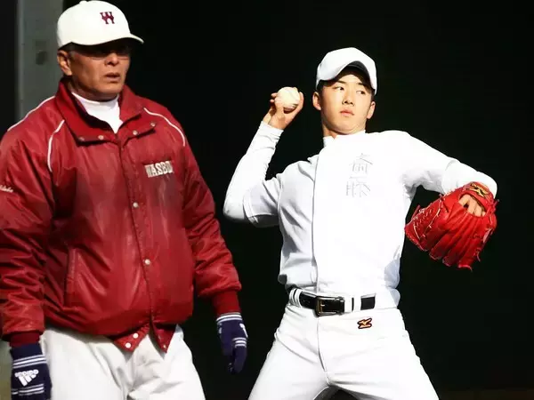「斎藤佑樹、波乱だった大学野球のスタート。沖縄のキャンプでは監督から「オレが想像している斎藤はこんなピッチングじゃない」」の画像