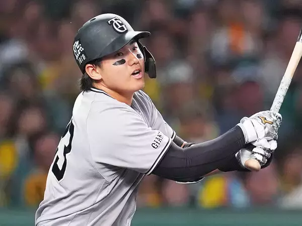 【プロ野球】「阪神は自前で育て、巨人はFAで集めてきた」 広岡達朗が指摘する両軍の"決定的な差"「その歪みが今、表れている」