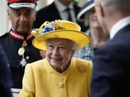オークスの当たり馬券のサインはJRAのＧＩヘッドラインから連なるエリザベス女王在位70周年にあり