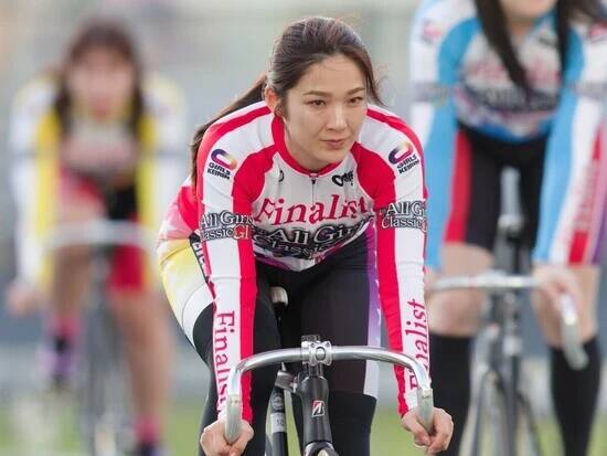 鈴木奈央、宮脇花綸がともに慌てた爆睡・寝坊エピソード披露　自分で決めた「変なルール」とは