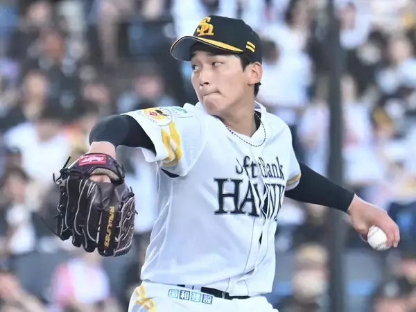 【プロ野球】首位ソフトバンクを西武、日本ハムは逆転できるか？　鶴岡慎也が挙げる終盤戦のキーマン３人