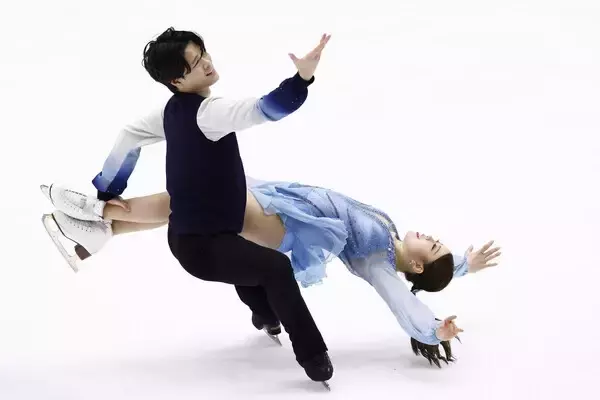 紀平梨花のアイスダンサーとしての伸びしろは？ コーチのケイトリン・ホワイエクが新カップル２組の可能性を語る