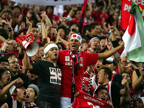 「笑顔と歓喜の涙で抱き合い、もみくちゃになる幸せ」スタンドのサポーターたちと共に喜んだワシントン