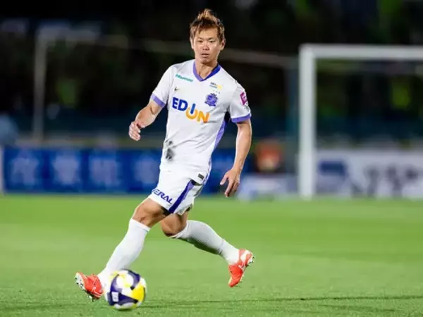 サンフレッチェ広島の塩谷司が振り返る、ふたつのターニングポイント「キレッキレの佐藤寿人さんにボコボコにやられた」