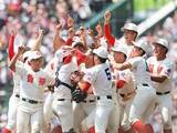 「【夏の甲子園2026】「勝負をかけなきゃいけない時に...」動けなかった健大高崎、動いた智辯和歌山、明暗を分けた８回裏の攻防」の画像1