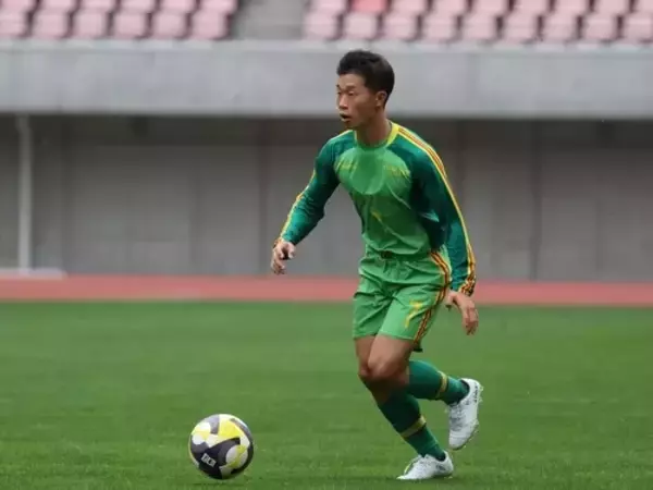 「高校サッカー選手権で見逃せないMF＆FW11人　重要な試合に強く、ファール以外では止めようがない選手たち」の画像