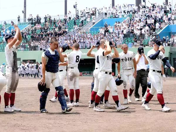 「【高校野球】幻のスクイズ、そして言えなかった「春夏連覇」　大阪桐蔭の主将・黒川虎雅、コーチの肉声で追う敗戦の全貌」の画像