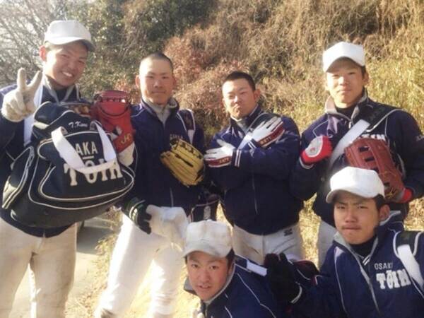 大阪桐蔭の「裏キャプテン」として森友哉を支えた久米健夫が再会を果たし、専属トレーナーになるまで