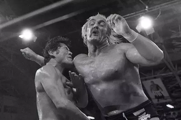 【プロレス】アントニオ猪木の失神KO負けに、藤原喜明は「あぁ、芝居してるな」 その後のクーデター事件も振り返った