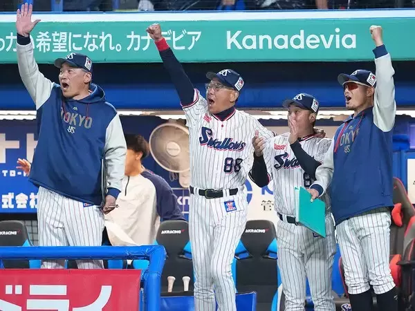 【プロ野球】「監督がチームに元気をくれる」 奥川恭伸、長岡秀樹たちが明かす池山ヤクルト快進撃の舞台裏