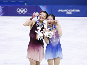 【ミラノオリンピック】坂本花織から中井亜美へ 健闘を称え合う姿に見る「美しい世代交代」