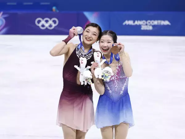 【ミラノオリンピック】坂本花織から中井亜美へ 健闘を称え合う姿に見る「美しい世代交代」