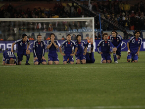 サッカー日本代表は「史上最強」の戦い方をできるか 結果のみを追求した南アフリカ大会・岡田ジャパンとの類似点