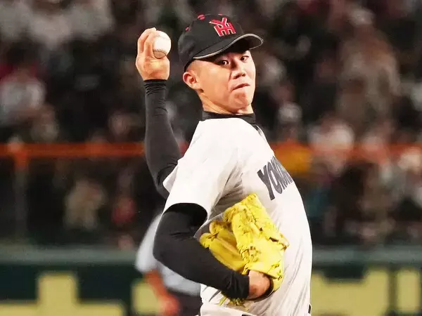【高校野球】最速150キロ左腕だけじゃない！ 山本昌が甲子園で驚いた"2年生の怪物候補"...横浜・小林鉄三郎ら4投手に「高い将来性」