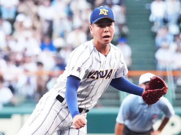 【高校野球】最速150キロ左腕だけじゃない！ 山本昌が甲子園で驚いた"2年生の怪物候補"...横浜・小林鉄三郎ら4投手に「高い将来性」