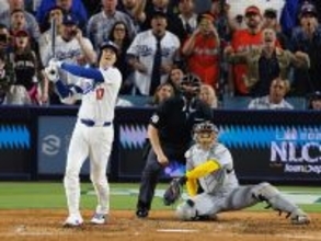 指揮官もチームメイトもロサンゼルス市民も驚愕した大谷翔平の１試合３本塁打＆10奪三振 「ポストシーズン史上最高のパフォーマンスだ」