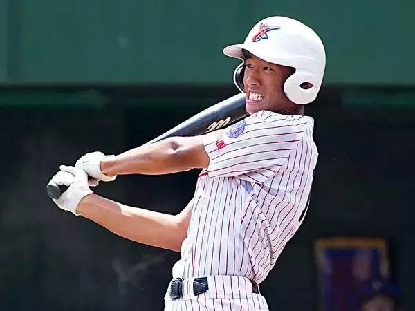 【高校野球】「こんな２年生がいたのか！」 190センチ大型野手、192センチ左腕...地方大会で見つけた"来年の主役候補"
