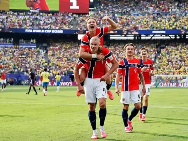【ワールドカップ】サッカー日本代表とブラジルに快勝したノルウェーは何が違ったのか　戦略と選手起用、そして...