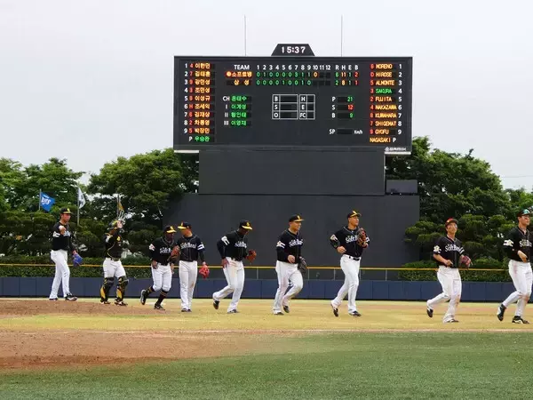 【プロ野球】ソフトバンク三軍が韓国で体験した"未来の野球" ロボット審判導入の衝撃と若鷹たちが語る本音