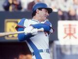 「【プロ野球】優勝がかかった大一番の試合前、近藤貞雄は選手たちを集め「酒でもやって頑張ってくれ」とビールを振る舞った」の画像1