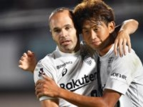 【Ｊリーグ】イニエスタはサッカーの本質を教えてくれた　「バルサの天才少年」の記憶を辿ったクラシコの夜