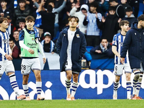 久保建英、レアル・ソシエダ加入以来の正念場 移籍どころではない現地で燻る「批判」の正体