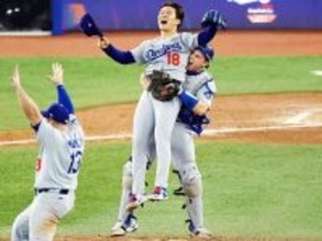 終わったはずのシーズンから始まった伝説 ロサンゼルス・タイムズが伝えた山本由伸「中０日」登板の歴史的夜