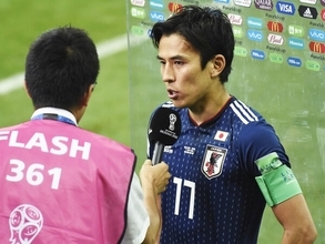 中村憲剛と佐藤寿人が日本代表のキャプテンを語る。「吉田麻也の背中を見て、受け継いでいってほしい」