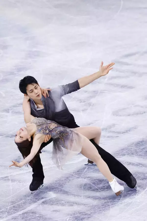 りくりゅうは初の五輪金メダルへ「いろいろテストしている」三浦璃来・木原龍一がGPファイナル制覇