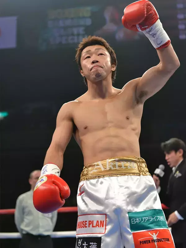 日本ボクシング世界王者列伝：八重樫東　14度の世界戦を戦い抜き「３階級制覇」を成し遂げた傷だらけの勲章