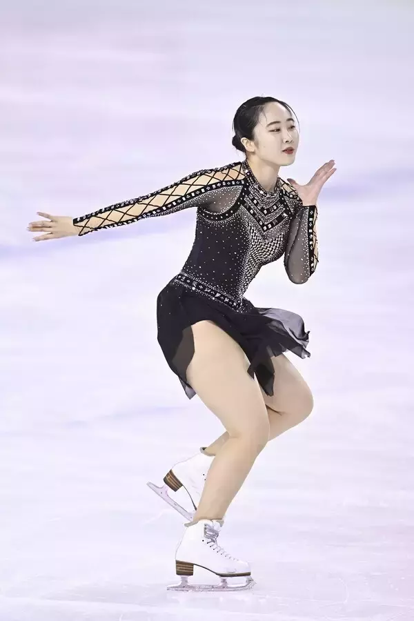 「本田望結、フィギュアスケートを通して姉・真凜と過ごす時間に涙。「家でもなかなか会えない」」の画像