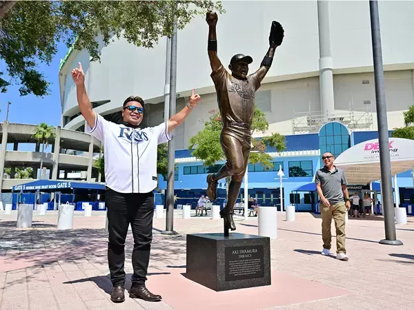 「【MLB日本人選手列伝】岩村明憲はタンパベイで銅像にもなった　日本人リーダーとしての刻印」の画像
