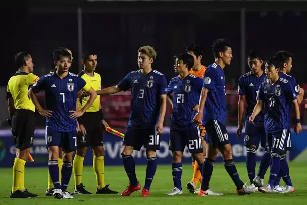 チリに大敗した日本。その「差」はパスワークの質の違いにあった