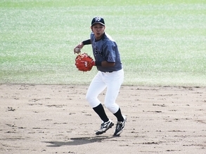 大学ジャパンの遊撃手は社会人野球へ。なぜプロ志望届を出さなかったのか
