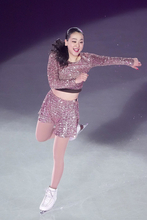 浅田真央は現役時より力強くしなやかに。「スケートに愛を感じます」