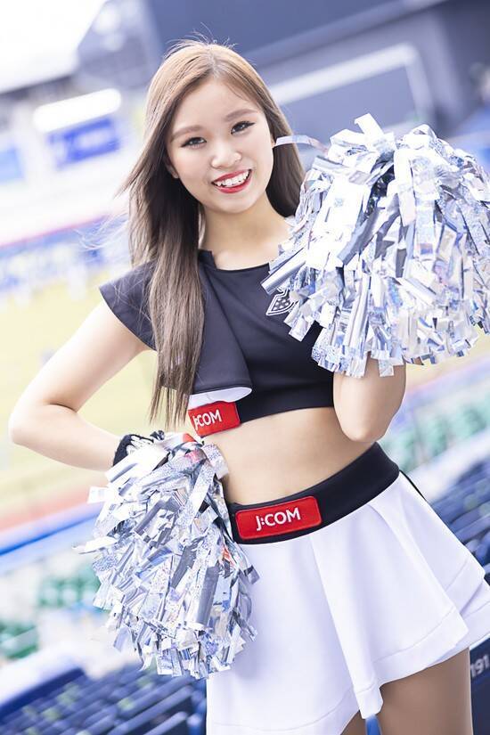 ロッテのチアリーダーに聞いた 日本一の応援 の今 注目の選手は 21年5月7日 エキサイトニュース 5 10