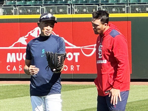 【MLB】「グラブのせいにするな」 ヌートバーを変えたイチローの言葉 新ルーティンが生んだ驚きの変化