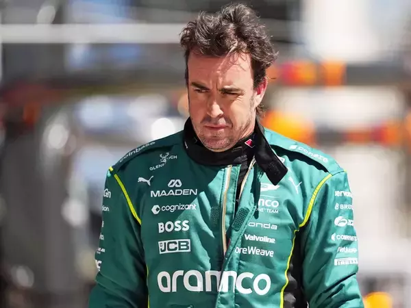 【F1】アロンソの心はすでに折れていた　「すまない」と告げ、返答を待たずにピットへ戻ってきた