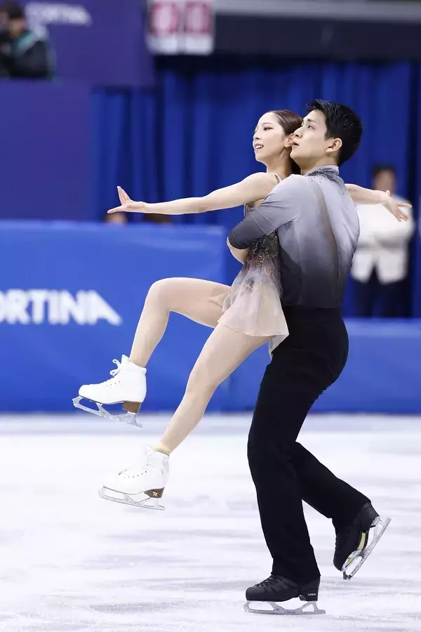 【ミラノ五輪】りくりゅう「絶対に攻めきる！」 当日朝まで泣き続けていた崖っぷちからの大逆転劇