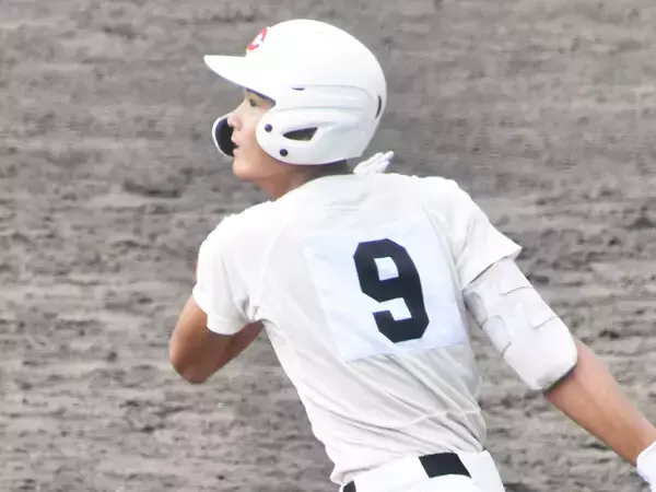 「【高校野球】選抜で注目すべき野手10人 二刀流候補の怪童から木製バットのツイン砲、サイクル男まで」の画像
