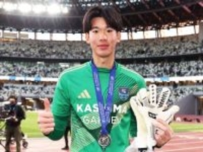 【高校サッカー】「茨城旋風」に続いた準Vの鹿島学園　タイから来た2年生GKは「国立にもう1回戻りたい」と笑顔